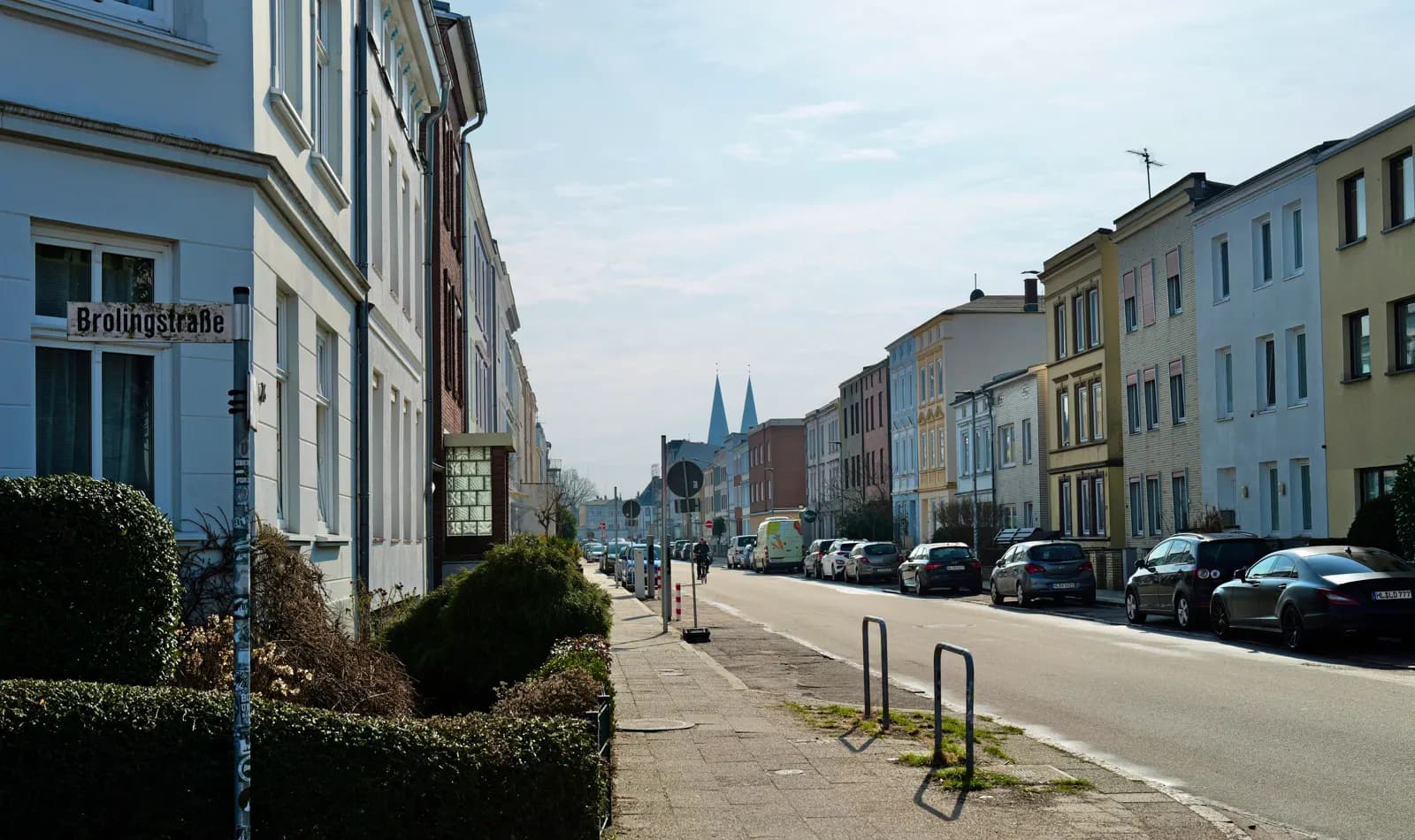 Brolingstraße in Lübeck-St. Lorenz mit Blick auf die Altstadttürme